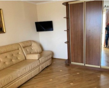 Оренда 3-кім. кв-ри в новобудові по вул. Залізничій