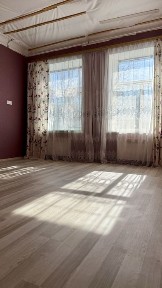 Продається трикімнтана квартира вул. Одеська