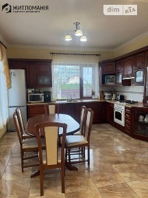 Продаж 2 поверхового будинку з верандою і ділянкою на 25 соток, 141.3 кв. м, 5 кімнат, на вул. Свободи • ID 34275336