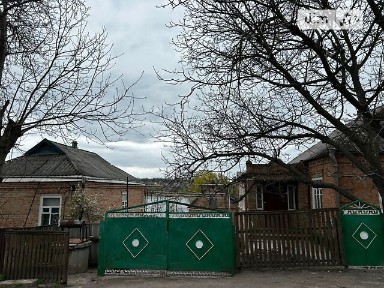 Продаж 1 поверхового будинку з верандою і ділянкою на 527 кв. м., 71.6 кв. м, 4 кімнати, на вул. Бесарабська 48 • ID 34263923