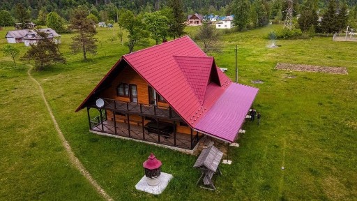 Будинок в гірському с. Космач. Продаж-обмін.