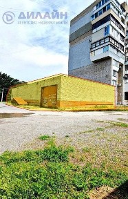 Офисно-торговое помещение на Космосе, с внутренней рампой