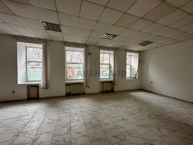 Оренда 65 кв. м. офіс, салон. Центр, м. Дніпро