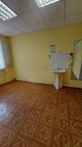 Продам приміщення в Центрі з окремим входом (помещение, отдельн. вход)