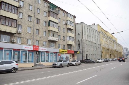 Продаж 41 кв. м./вул. Кооперативна 16/ Майдан Конституції 150 м.