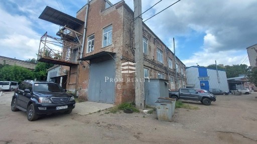 Виробничо - складська будівля в центрі міста!