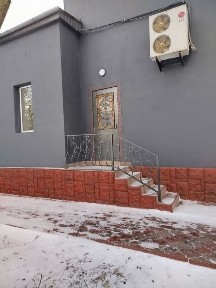 Кавʼярня, бар, літній майданчик