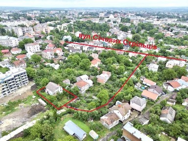 Продається просторий цегляний будинок у м. Дрогобич!