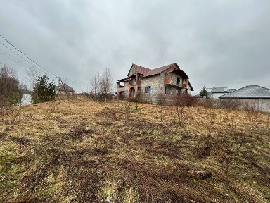 Продаж 2 поверхового будинку з ділянкою на 8 соток, Рясне-Руське