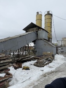 Продаж виробничих приміщень з ділянкою