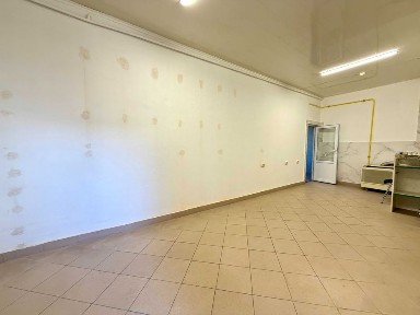 Продаж комерційного приміщення на ринку у м. Стрий
