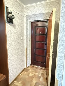 Коростень, однокомнатная, кирпичный дом, центр, автовокзал
