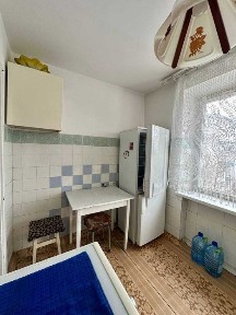 Продаж 2 кімнатної • Центр • Середній поверх • Цегла • Чешка