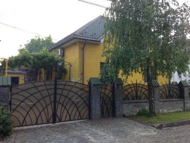 Оренда будинку на довго тривалий термін