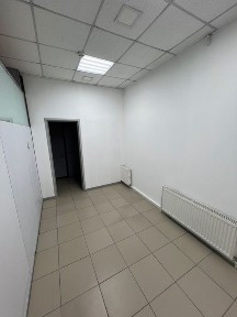 Сдеться помещение в салоне красоты (есть генератор)
