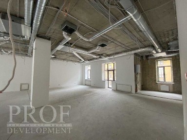 Оренда окремо розташованої будівлі в центрі (5000 м2)
