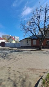 Продаж частини будинку в центрі міста!