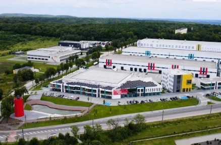 Торгове приміщення у логістичному центрі 