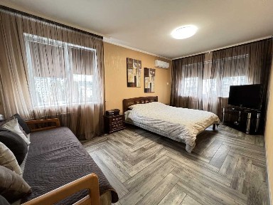2-кімнатна квартира подобово 48 м², Митрополита Василя Липковського вул., 3