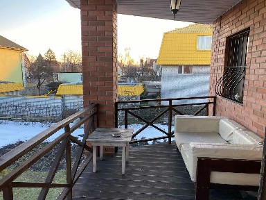 Київ, Центральна Садова вул., 112/2