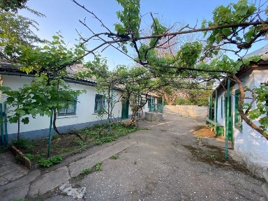 Продается дом старой постройки с участком 7 сот. в Широкой балке С2