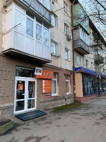Комерційне приміщення по вул. Слави Стецько