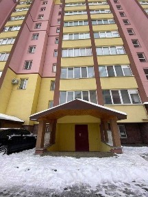 Продаєтся комерційне приміщення 137м2 вул Тролейбусна 24.SB