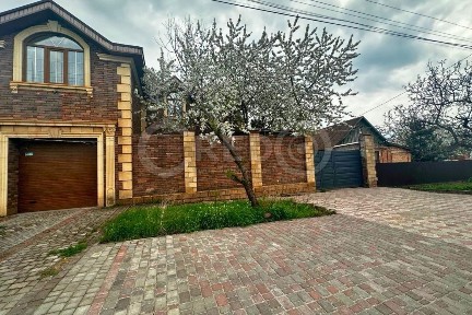 Днепропетровская обл., Криворожский район, г. Кривой рог, Украинская ул.