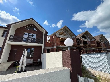 Днепропетровская обл., Днепровский район, пгт Обуховка, Садова вул., 103