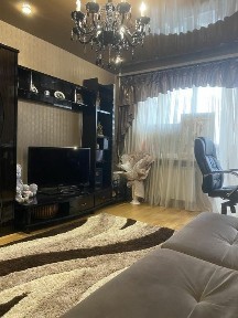 Харків, Героев Труда вул., 10