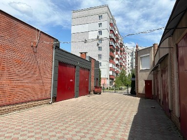 Продаж СТО разом з обладнанням та земельною ділянкою. Працюючий бізнес