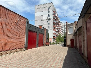 Продаж СТО разом з обладнанням та земельною ділянкою. Працюючий бізнес
