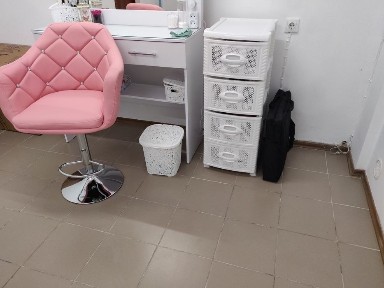 Сдается помещение 26 кв м в центре, район БШ, ул Л. Жаботинского, д. 7