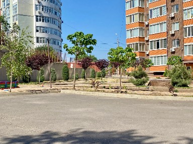 Продажа 1-комнатной квартиры 69.7 м², Мостостроителей ул., 18
