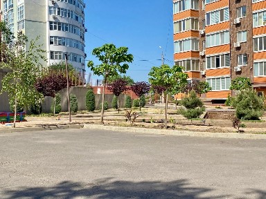 Продажа 1-комнатной квартиры 69.7 м², Мостостроителей ул., 18