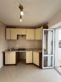 Продається 2-кімнатна квартира