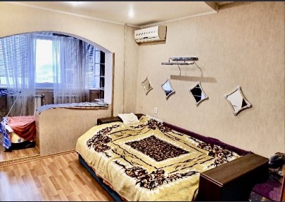 Продажться 2к в центрі міста