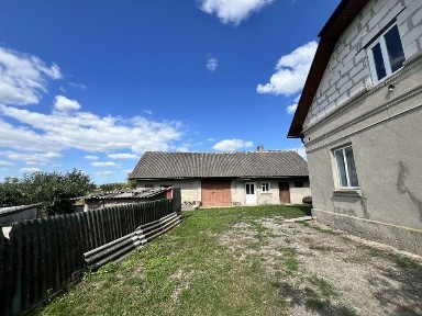 Продається житловий будинок в м. Хоростків