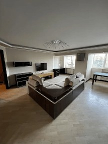 Харків, Героїв Харькова просп., Харкова 64А