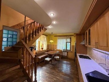 Оренда будинку 200 м², П'ятигірська вул.