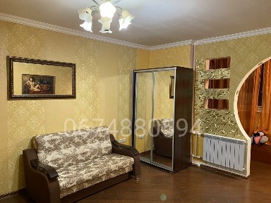 Оренда 1-кімнатної квартири 40 м², Одеська вул., пос. Котовского. Марсельская ул., ДНЕПРОПЕТРОВСКАЯ