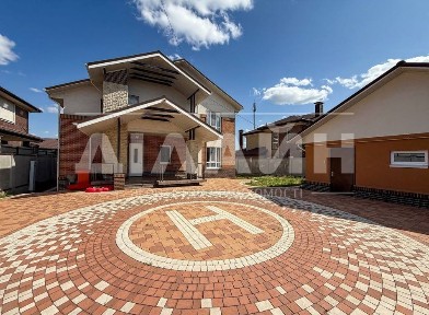 Будинок ПРЕМІУМ классу на класній території 300 м2, 4 спальні