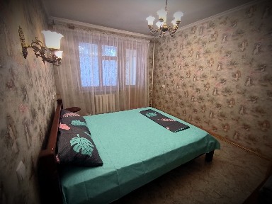 Дніпро, Маршала Малиновського вул., 34