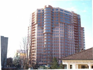 Продаж котеджу 235 м², Львівська вул., 15