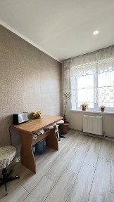 Продаж 2 кім на Попова