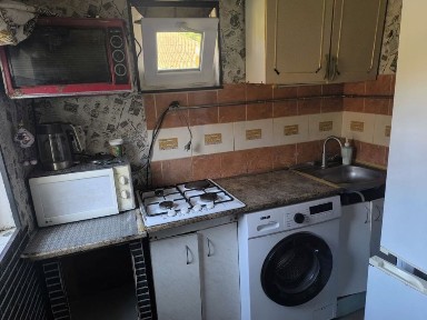 Продам квартиру в загальному дворі на Ковалівці.