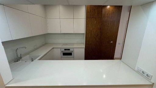 Продажа 3-комнатной квартиры 82 м², Симферопольская ул.