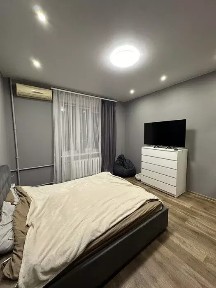Днепр, Успенская пл., 7