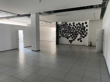 Продаж офісу 691 м² з орендарем у центрі Дніпра | пр. Яворницького | вид на річку