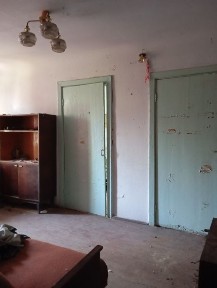 Терміново продам 3кім. кв. під ремонт! Варіант під Бізнес!